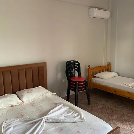 Begaj 招待所 Durrës