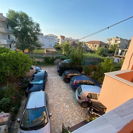 招待所 Begaj Durrës